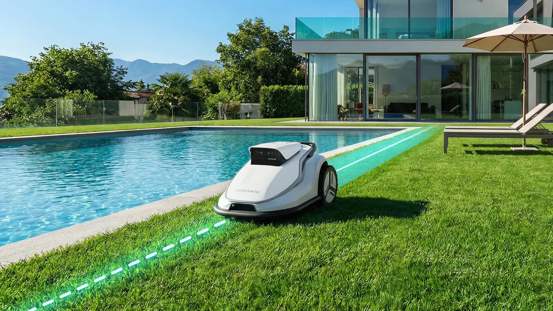 TERRAMOW V1000 by the pool